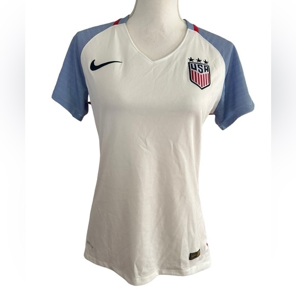 Alex Morgan Team USA 2016 Nike Soccer Jersey woman’s size Large - Picture 1 of 11